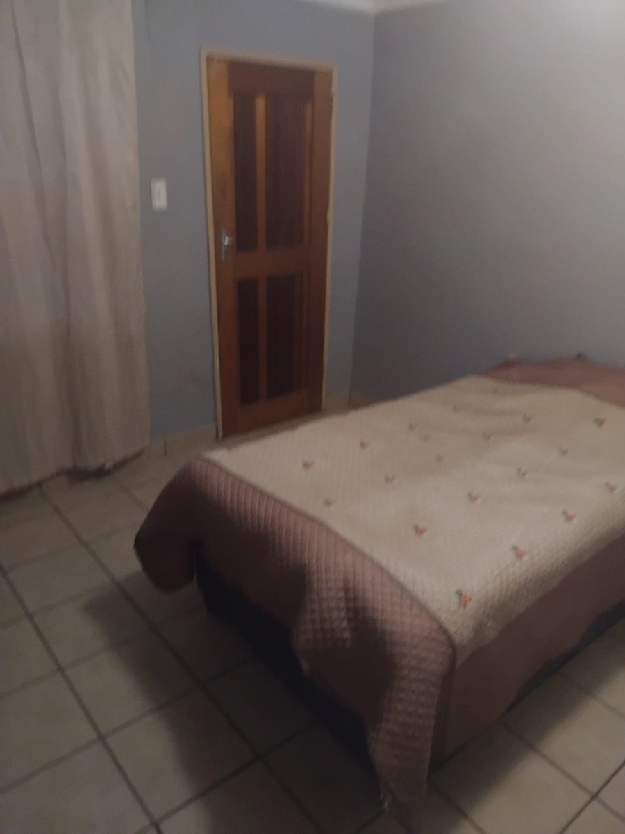 9 Bedroom Property for Sale in Brandwag Free State